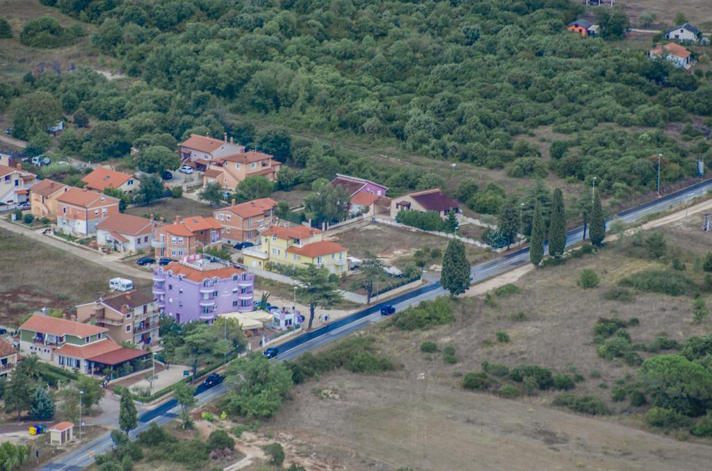 Vila In Lavanda Fazana Ngoại thất bức ảnh