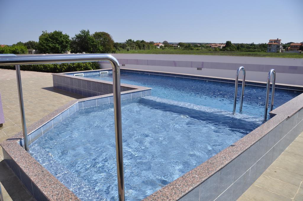 Vila In Lavanda Fazana Ngoại thất bức ảnh