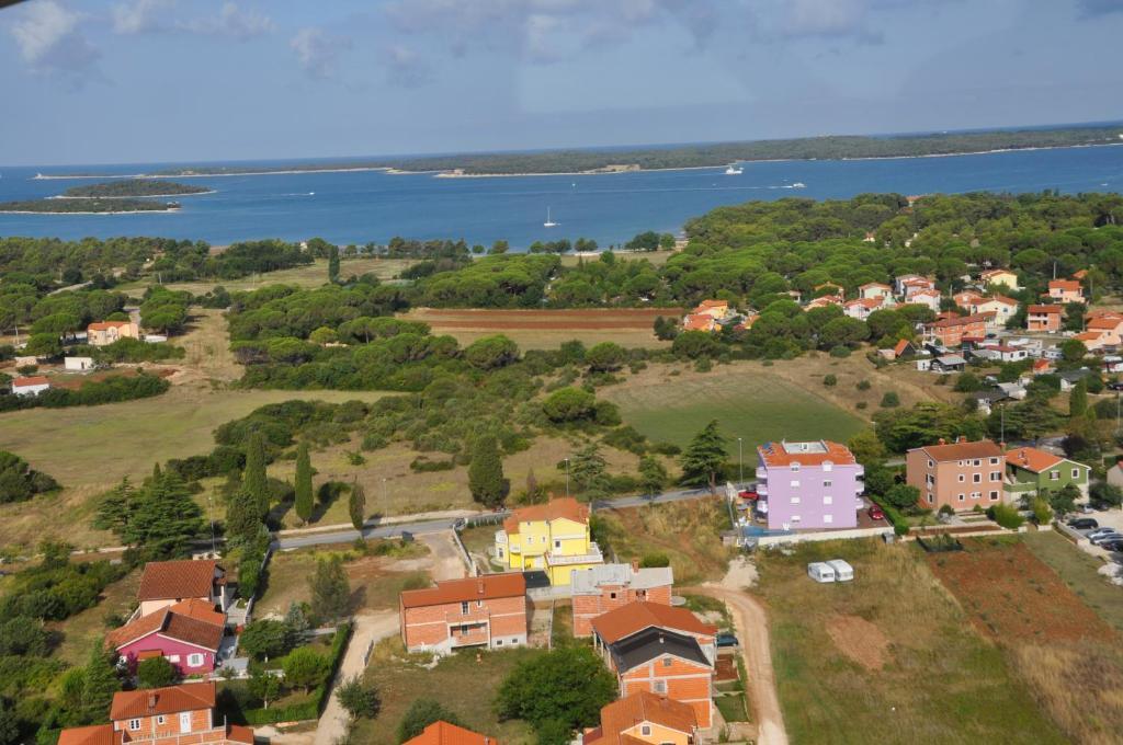 Vila In Lavanda Fazana Ngoại thất bức ảnh